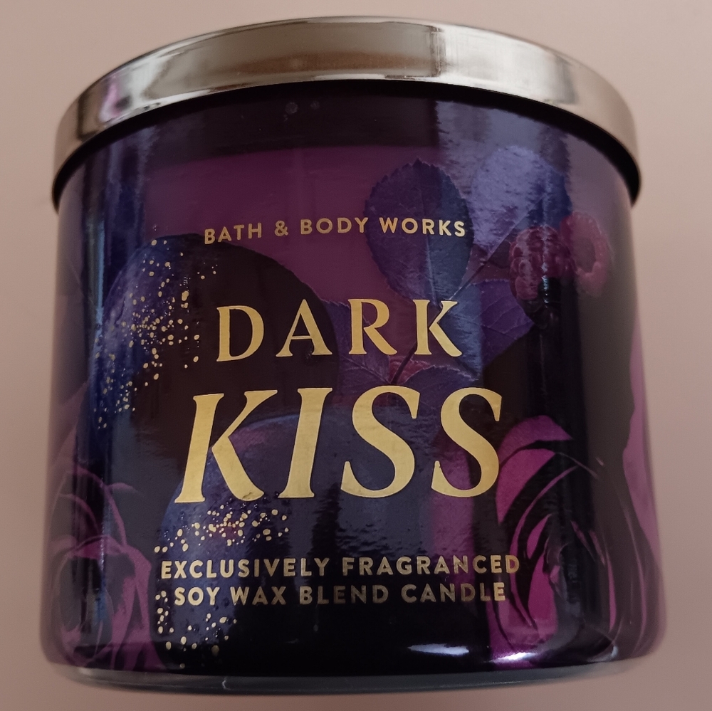 Candle - Dark Kiss  (NEW)